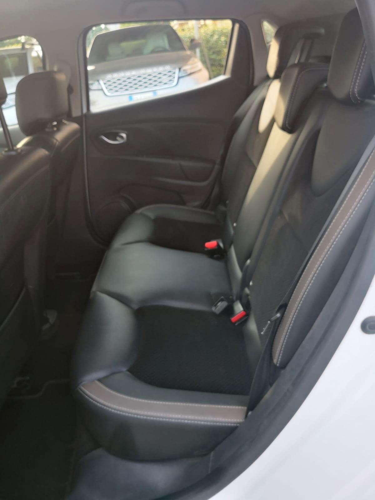 Renault Clio dCi 8V 90CV EDC Start&Stop 5 porte Energy Intens