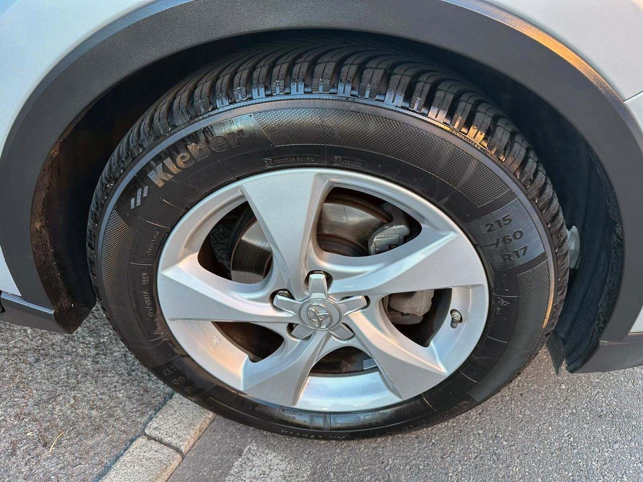 Toyota C-HR 1.8 Hybrid E-CVT Style Batterie Nuove Sempre Tagliandi Toyota