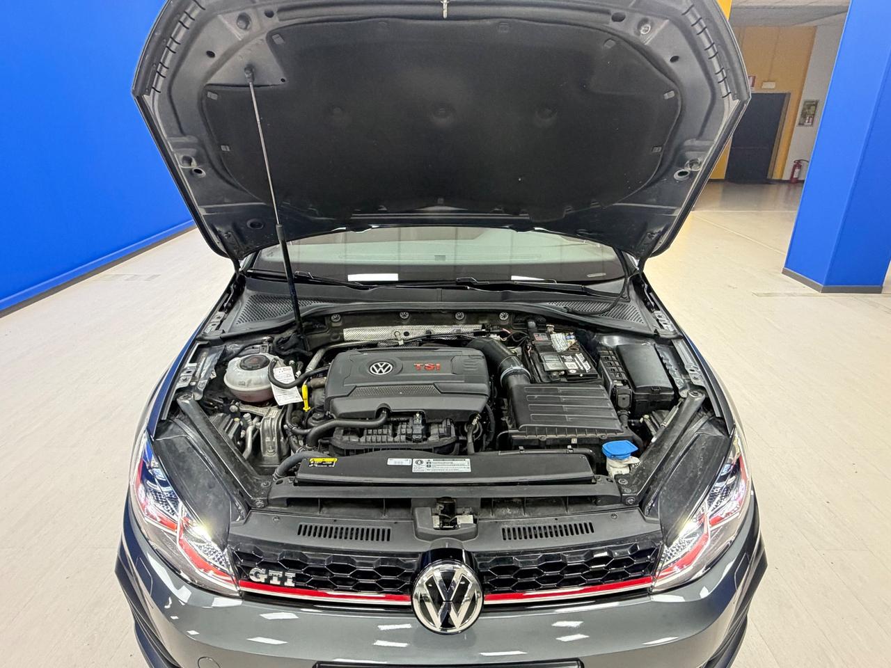 Volkswagen Golf GTI 230 CV TETTO APRIBILE*INTERNI SPORTIVI**PARI AL NUOVO**