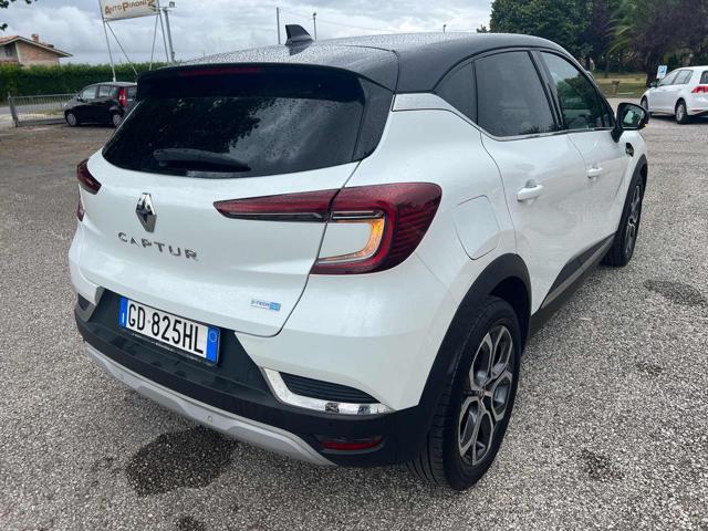 RENAULT Captur Plug-in Hybrid E-Tech 160 CV Initiale Paris