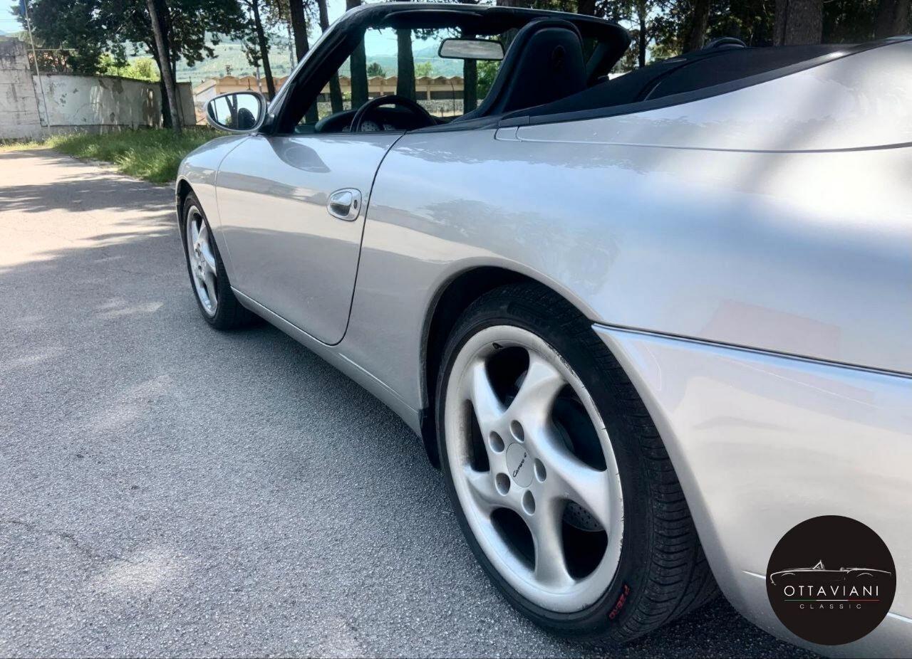 Porsche 911 996 Carrera 4