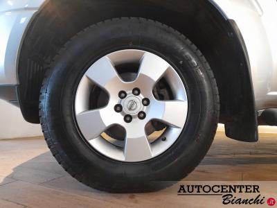 Nissan Navara Double Cab Navara d.cab 2.5 dci SE 174cv