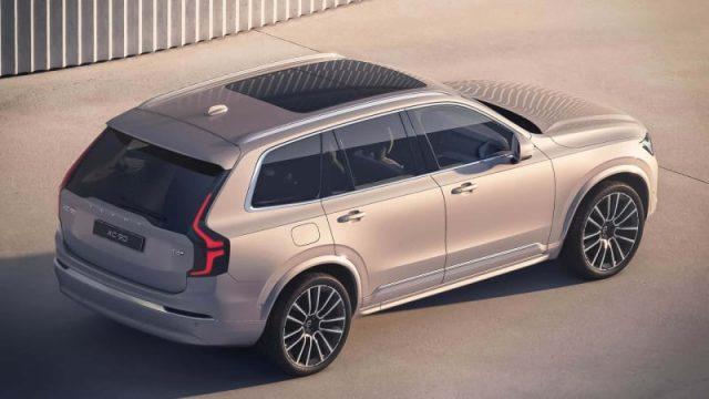 VOLVO XC90 B5 AWD automatico 7 posti Plus Bright