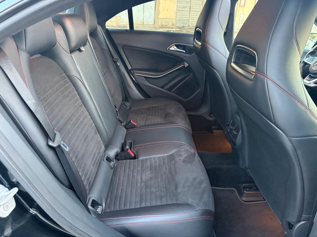 Mercedes-benz CLA 220 d Automatic Premium