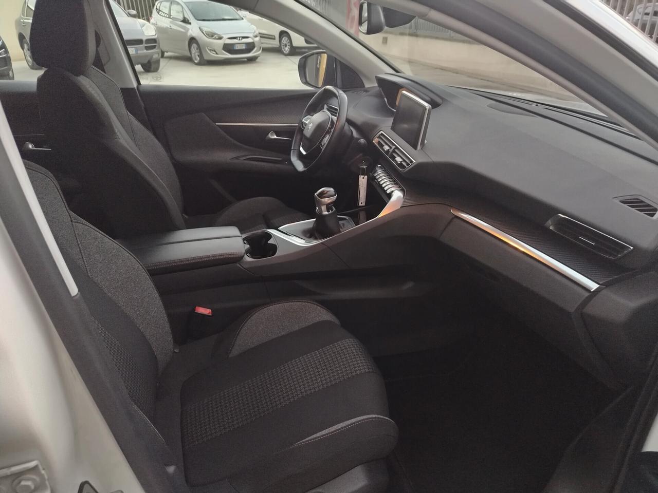 Peugeot 3008 BlueHDi 130 S&S Business