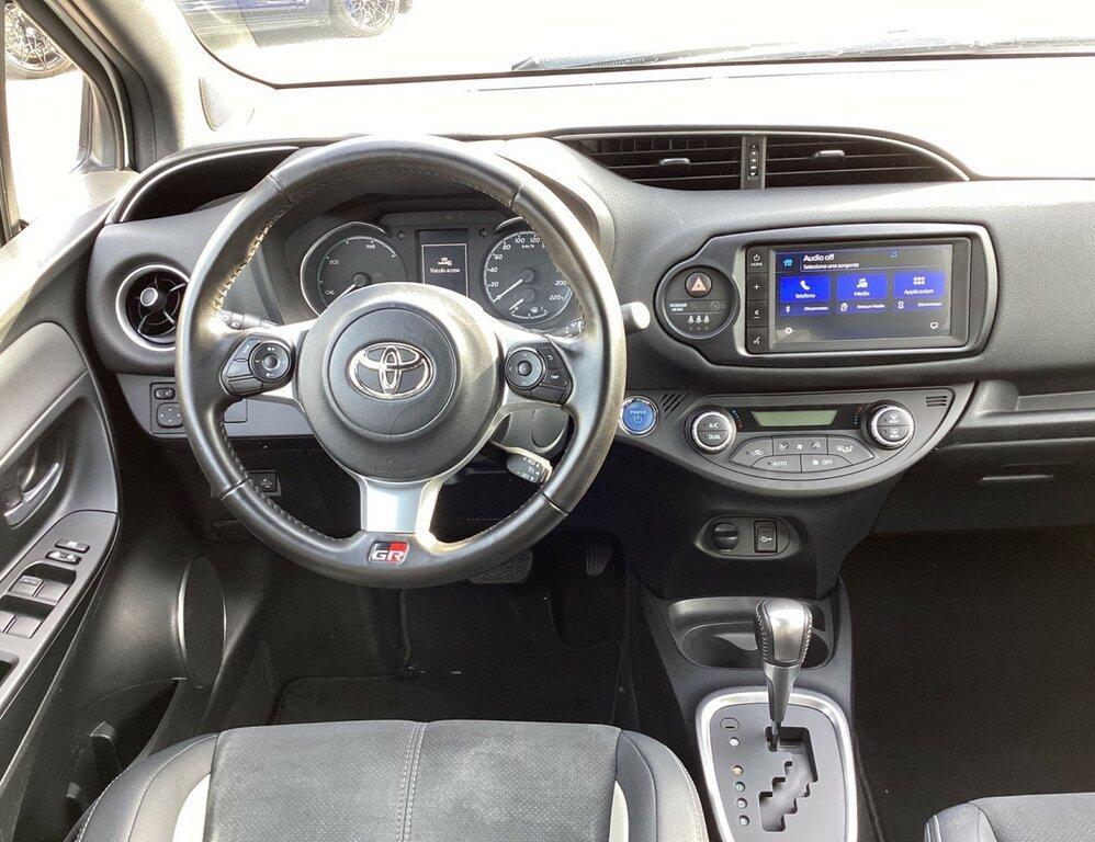 Toyota Yaris 5 Porte 1.5 VVT-i Hybrid GR-S E-CVT