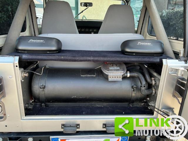 JEEP Wrangler 2.5 i 103 cv Laredo GPL