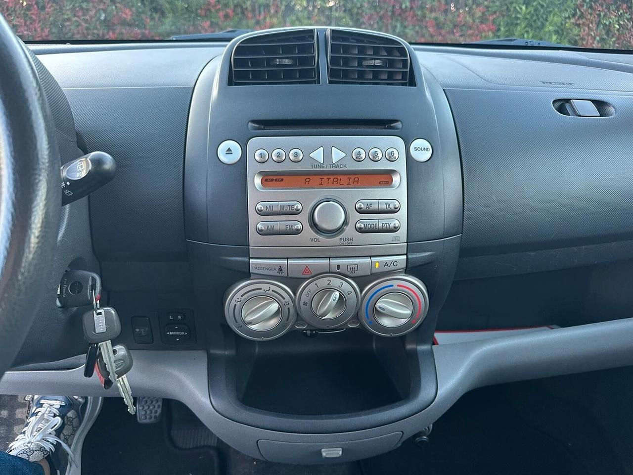 Daihatsu Sirion 1.0 12V Mio Green Powered