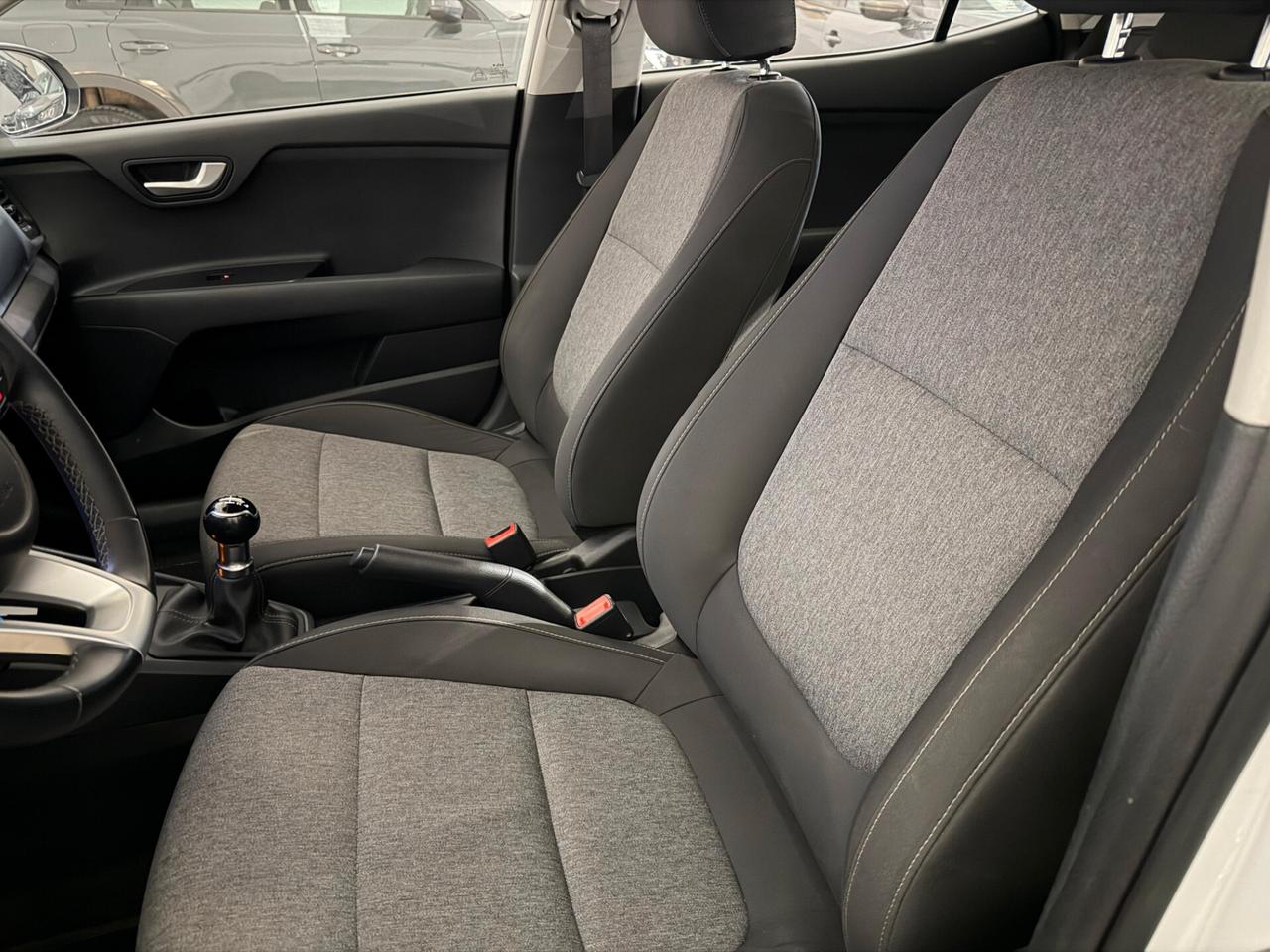 Kia Stonic 1.2 DPI Urban