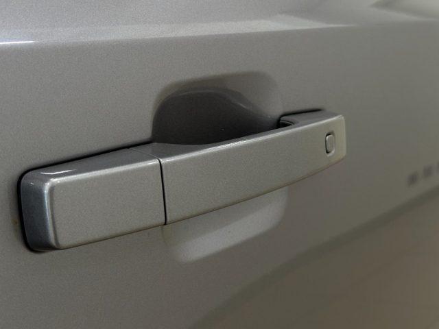 LAND ROVER Defender 110 3.0D I6 250 CV AWD Auto S