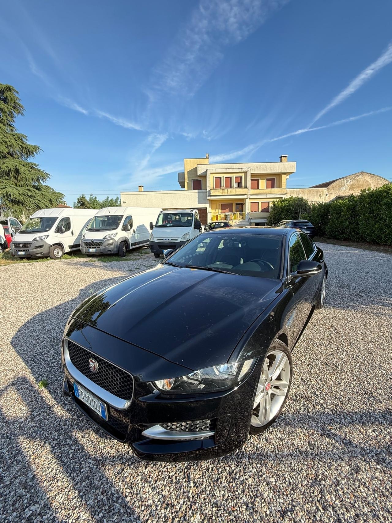 Jaguar XE 2.0 D E-Performance aut. R-Sport