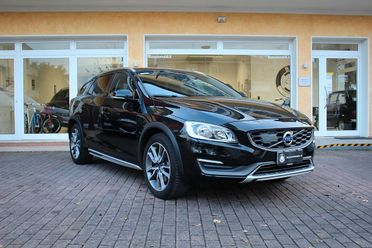 Volvo V60 Cross Country V60 Cross Country D3 Geartronic Kinetic