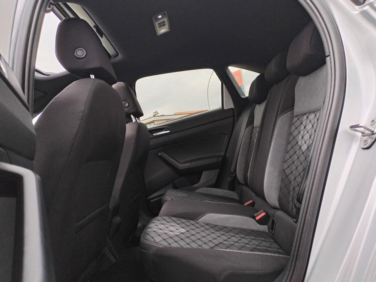 Volkswagen Taigo 1.0 TSI 115 CV R-Line