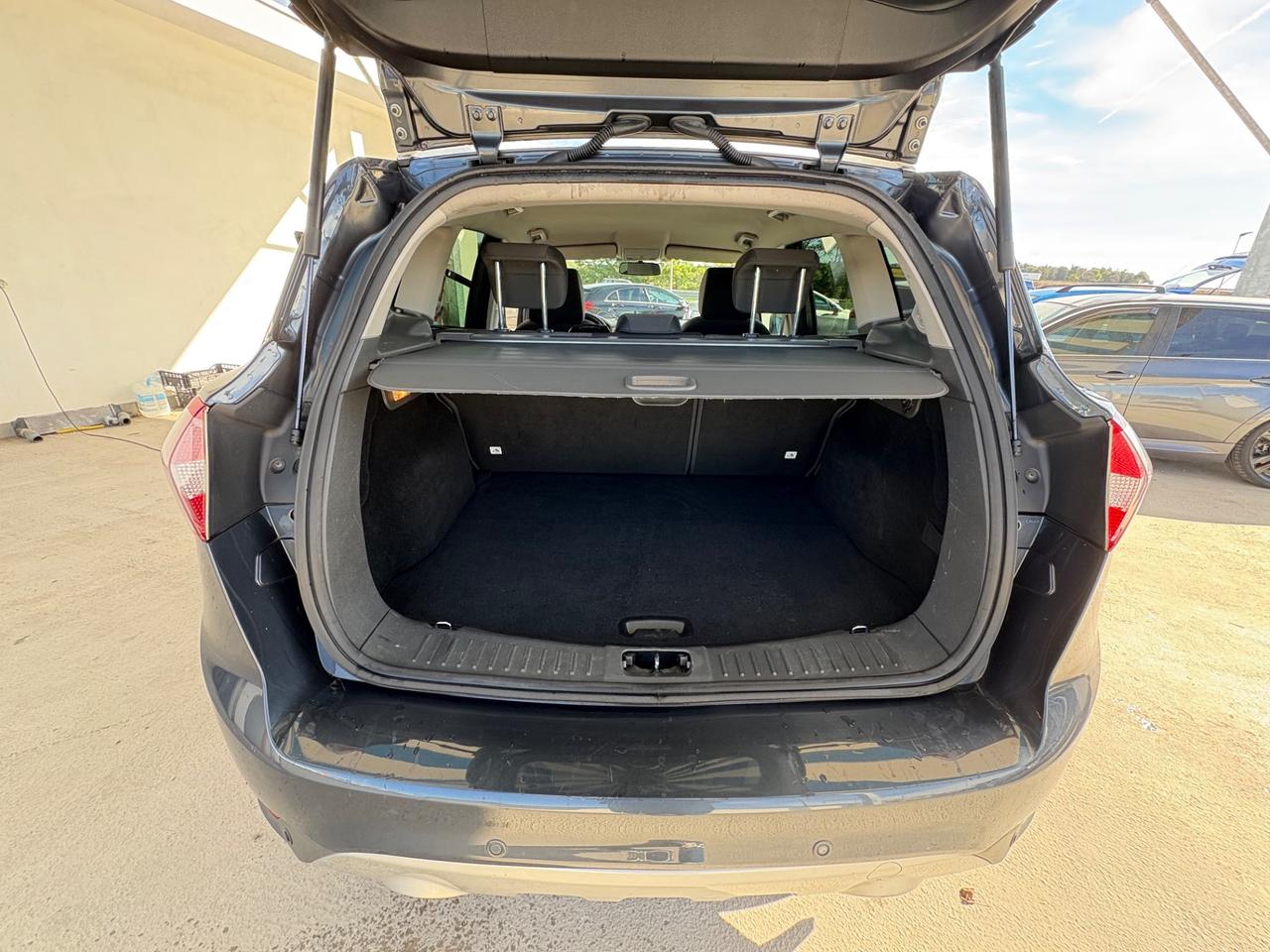 Ford Kuga Kuga+ 2.0 TDCi 140 CV 2WD DPF