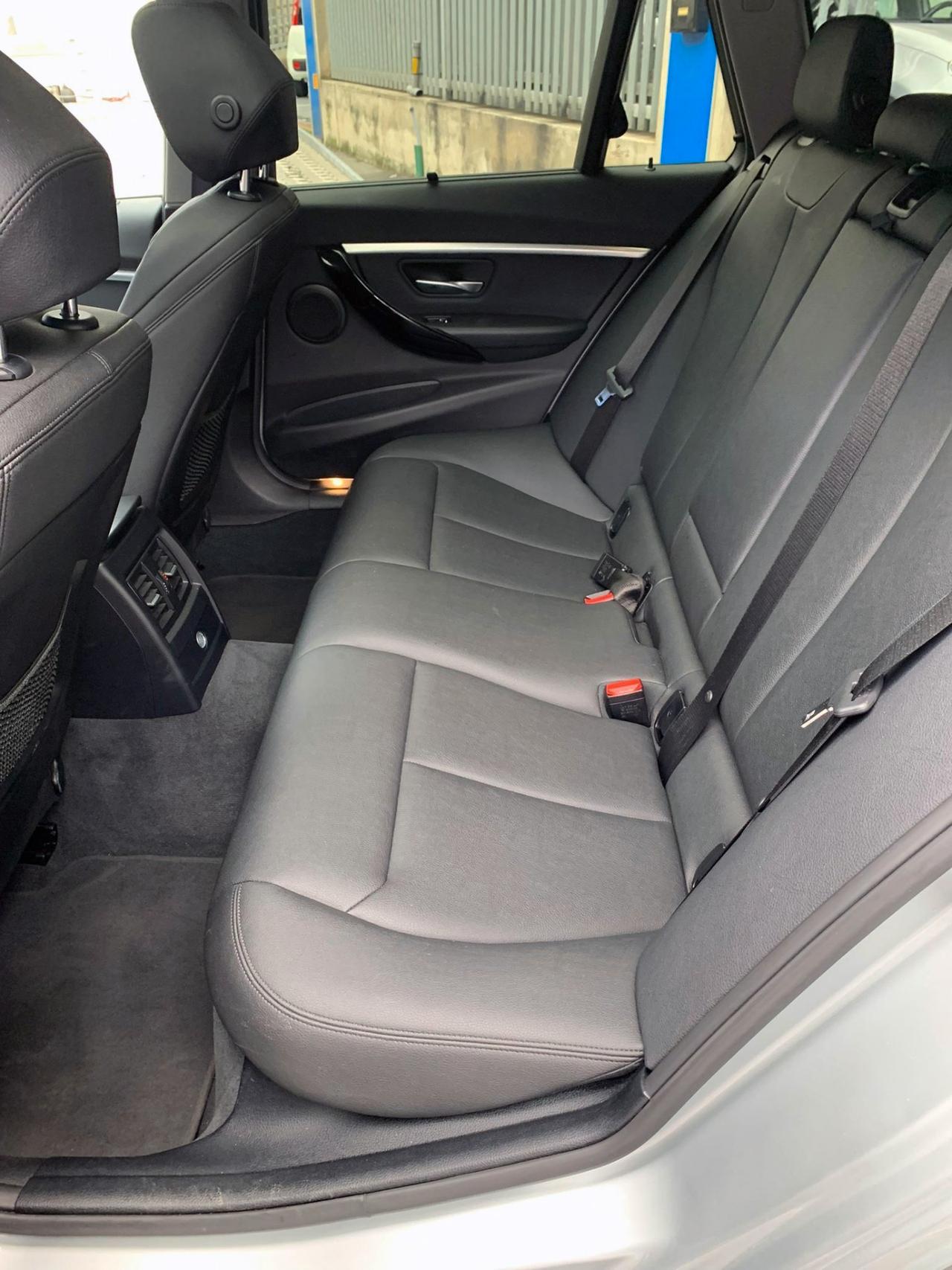 BMW 318d SW 150 CV TETTO APRIBILE INTERNI IN PELLE SEDILI RISCALDATI ED ELETTRICI