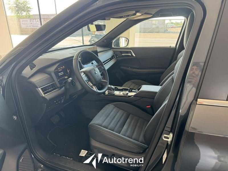 Mitsubishi Outlander PHEV 2.4L Plug-In Hybrid PHEV 306 CV AWD Intense