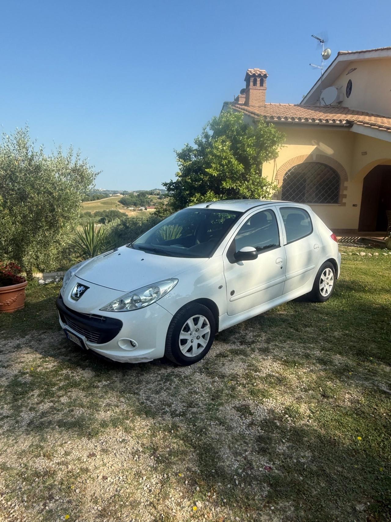 Peugeot 207 Plus 1.4 8V 75CV 3p. ECO GPL