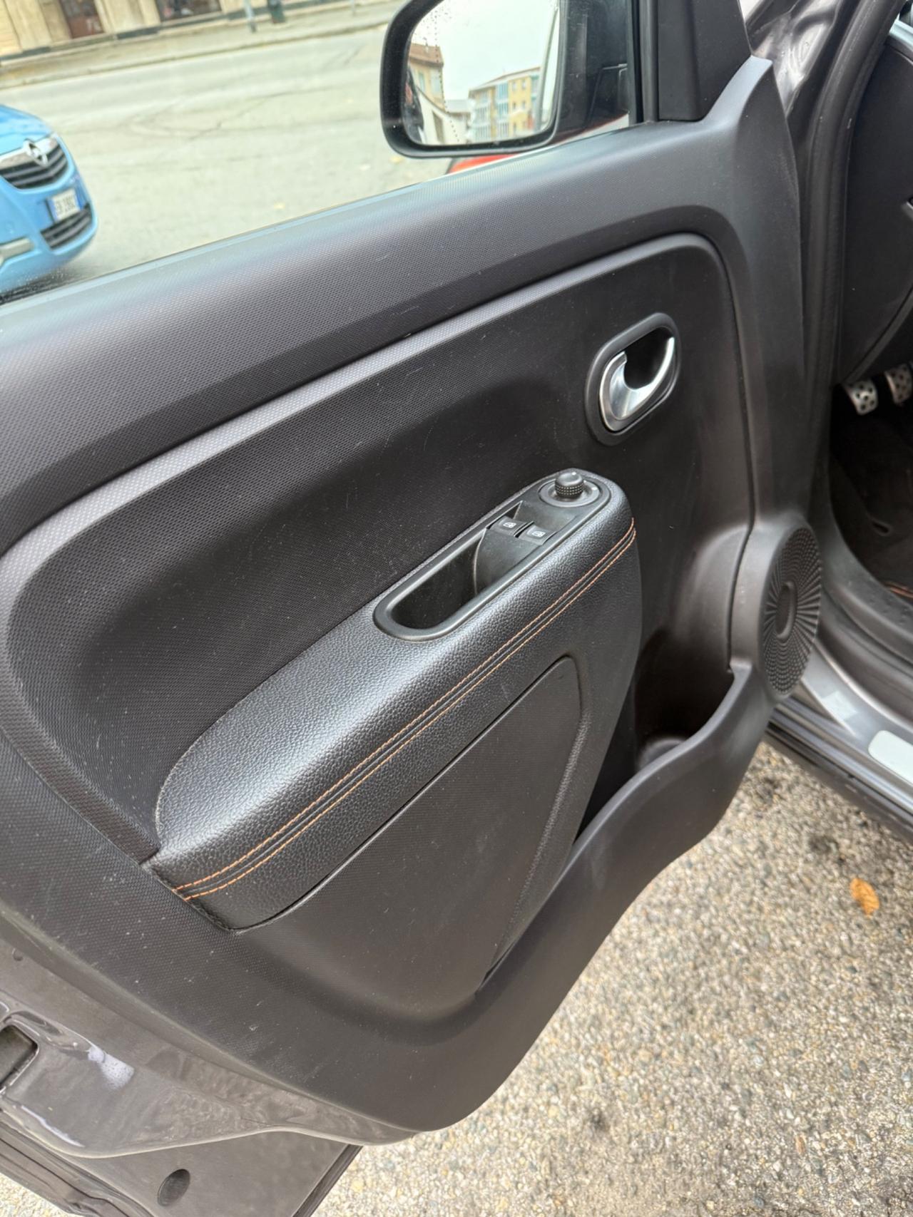 Renault Twingo TCe 110 CV EDC GT