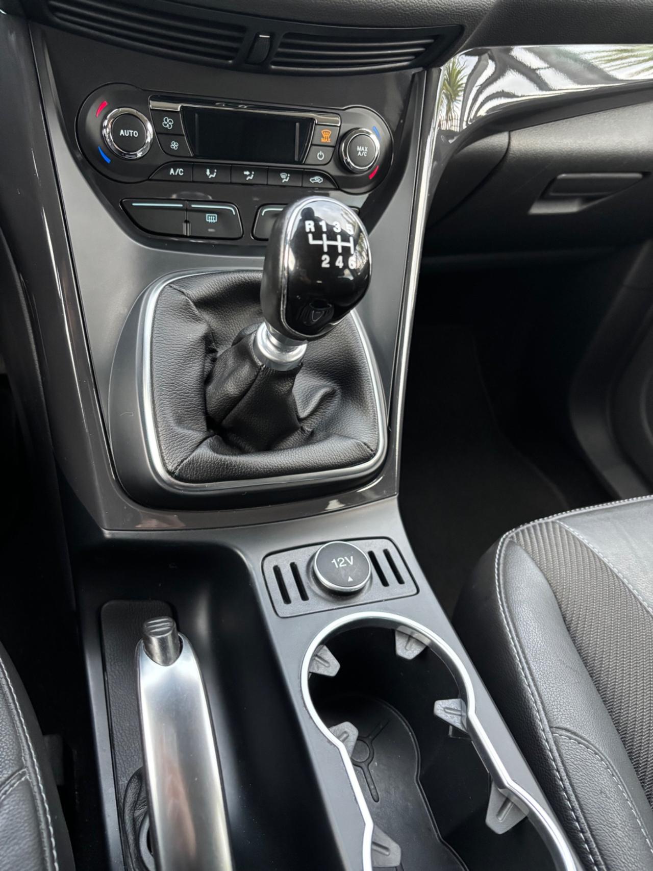 Ford Kuga 2.0 TDCI 150 CV S&S 2WD Titanium