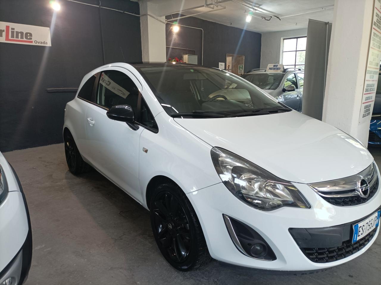 Opel Corsa 1.2 3 porte b-color 132000KM-2013