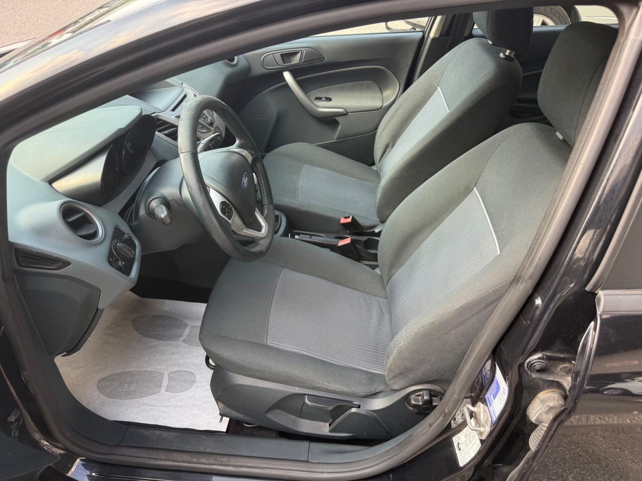 Ford Fiesta 1.4 5 porte Bz.- GPL Titanium