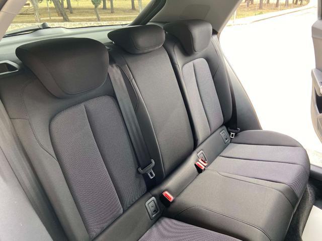 AUDI Q2 30 TDI S tronic S line edition CERCHI DA 19?