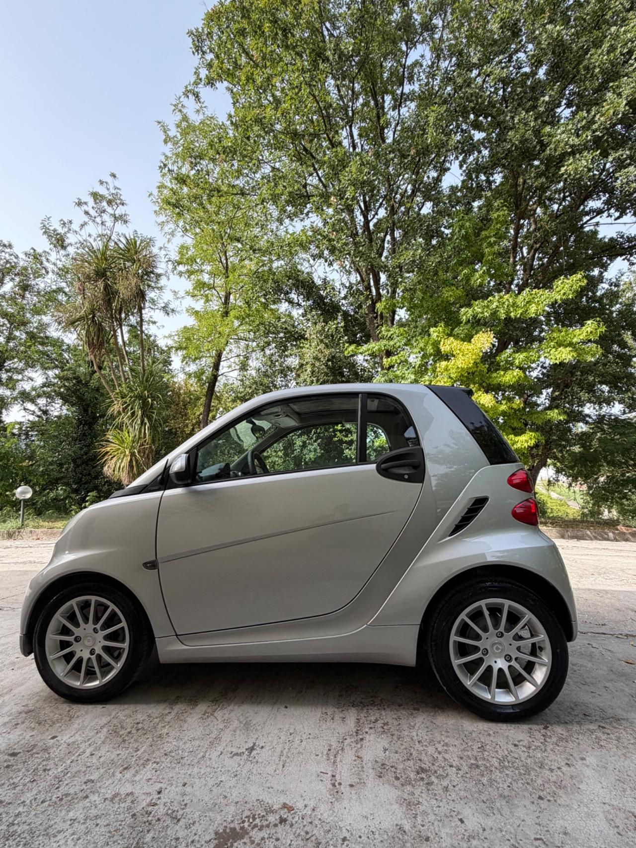 Smart ForTwo RESTYLING 1000 52 kW MHD