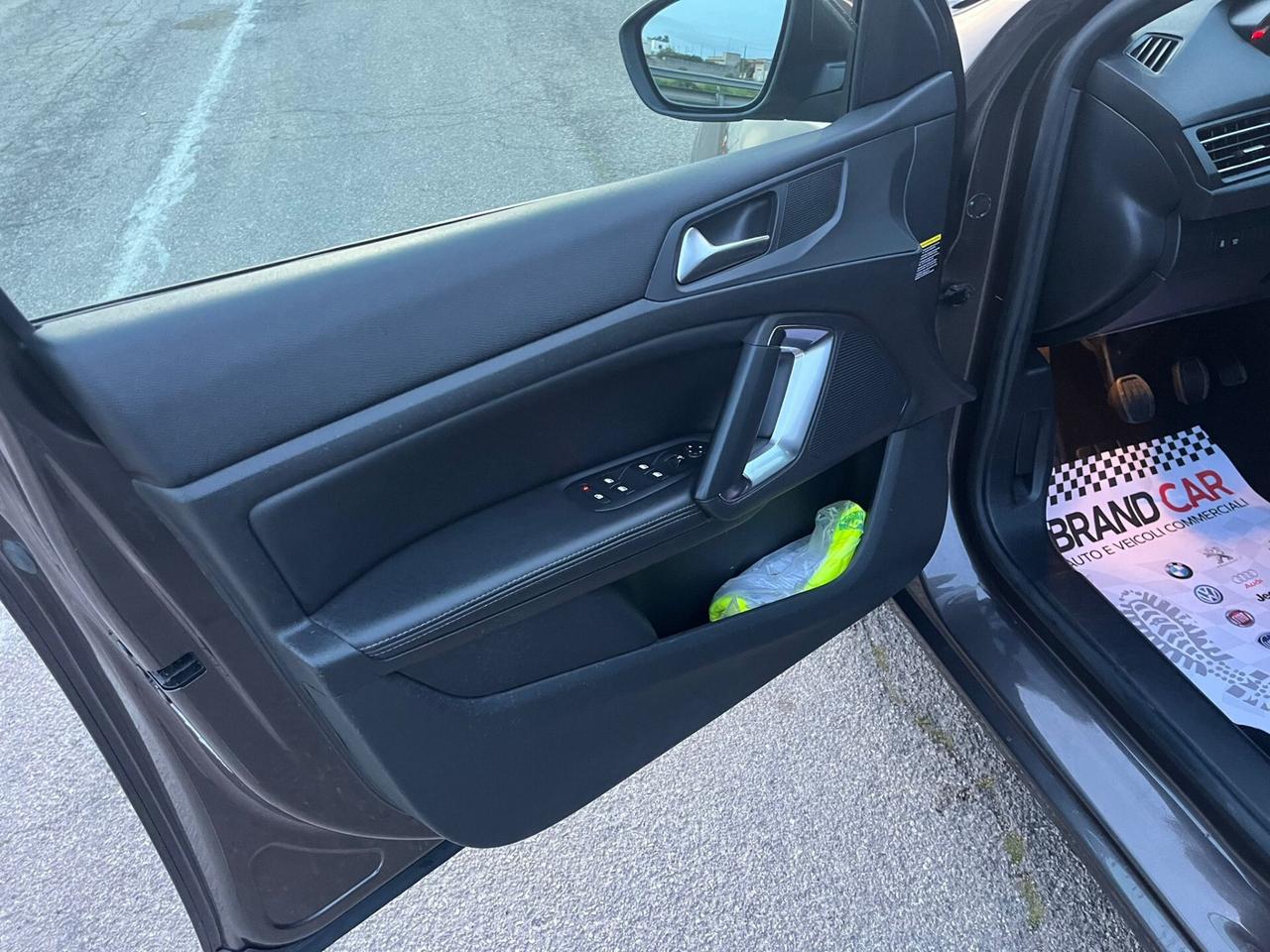 Peugeot 308 1.6 e-HDi Stop&Start Allure Unipro 2013