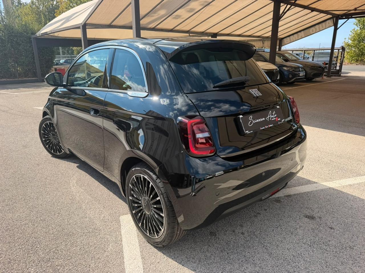 500 Berlina 1.0 Hybrid Icon PACK STYLE