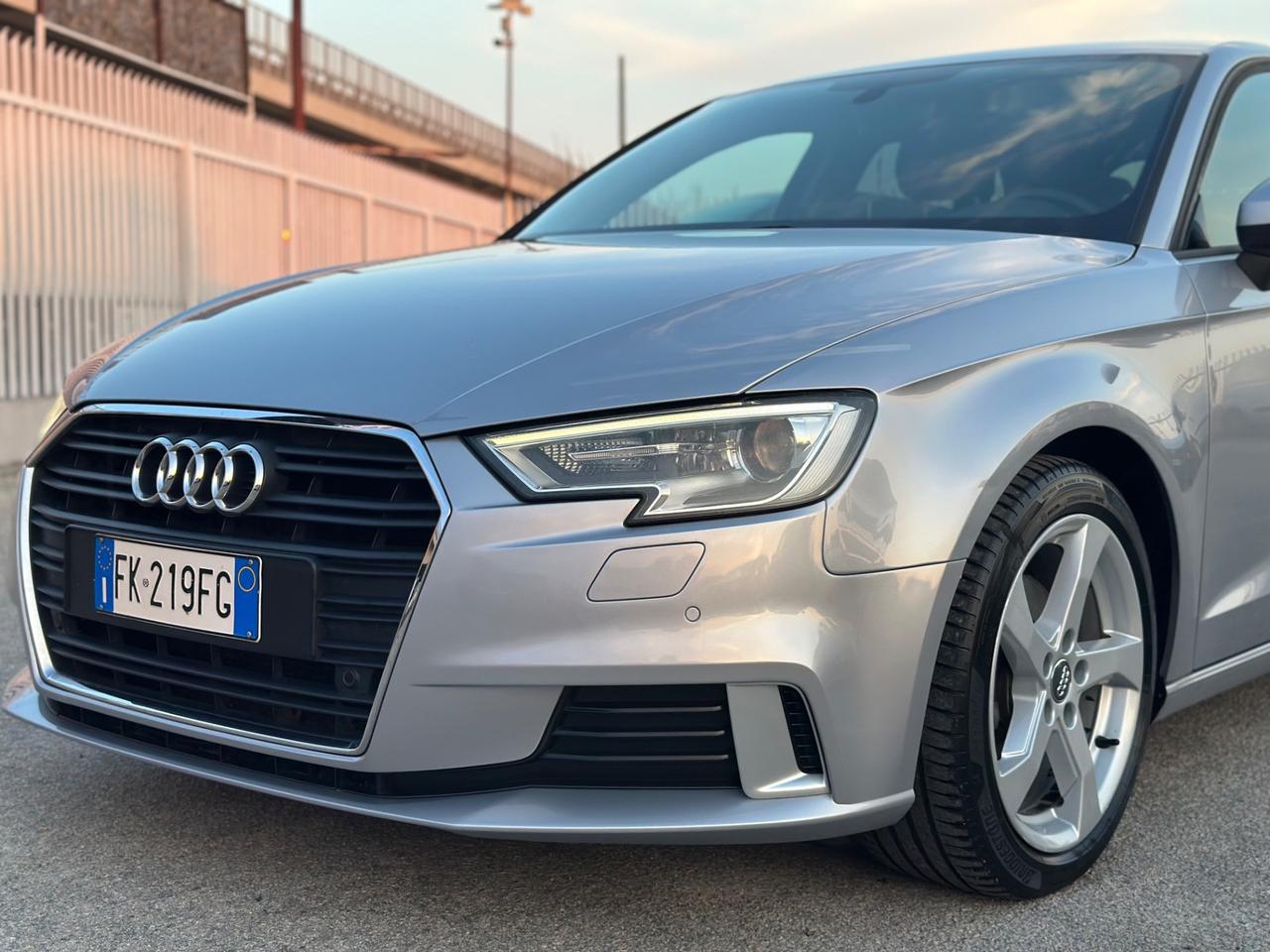 Audi A3 SPB 2017 1.6 TDI 116 CV Sport Restyling