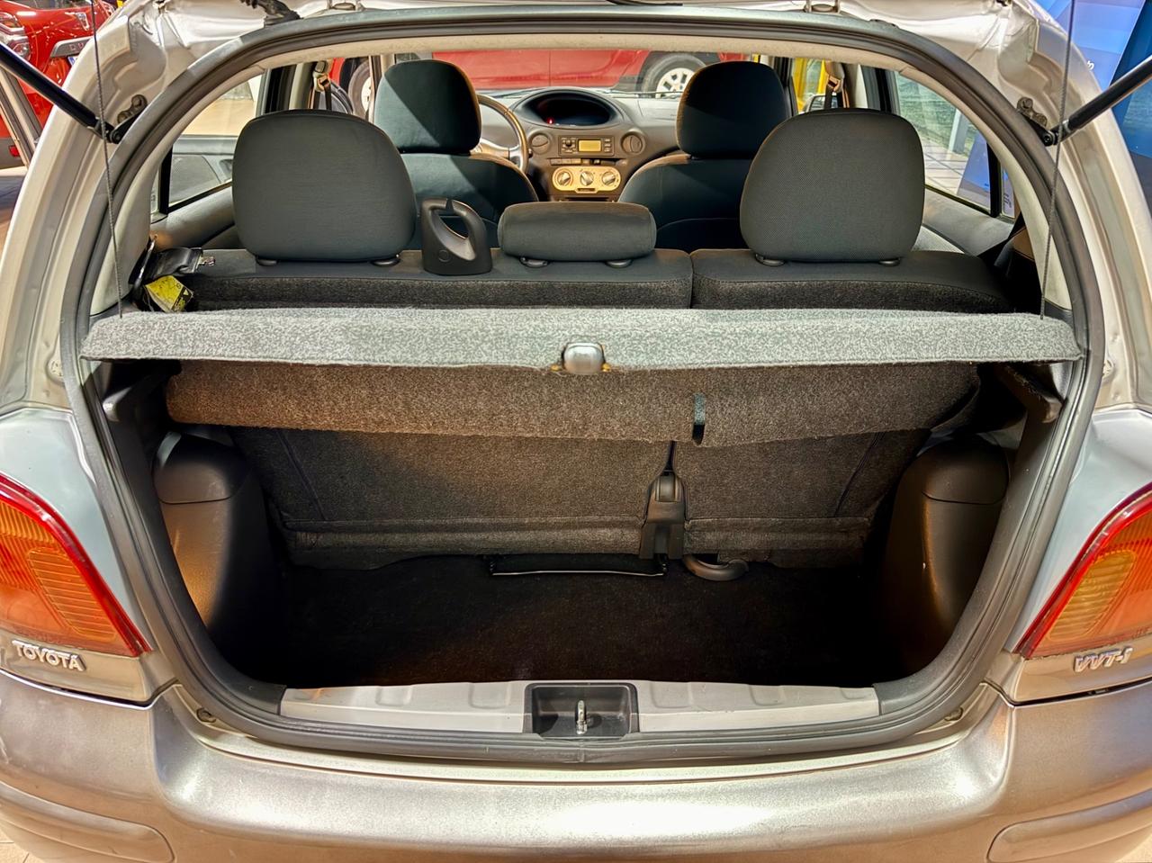 Toyota Yaris 1.0benzina 65cv Neopatentati