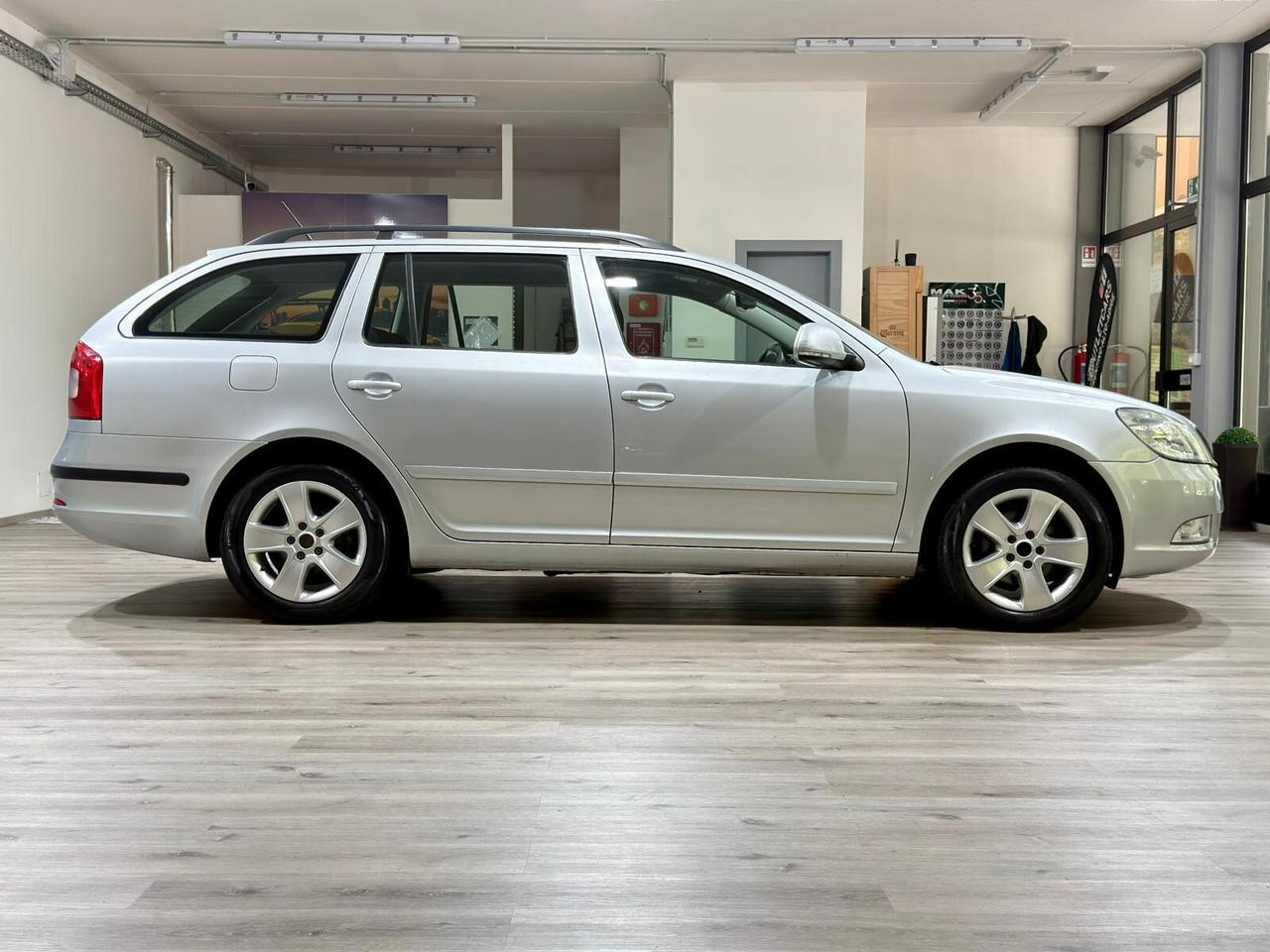 SKODA OCTAVIA 1.6TDI 105cv 1PROPRIETARIO
