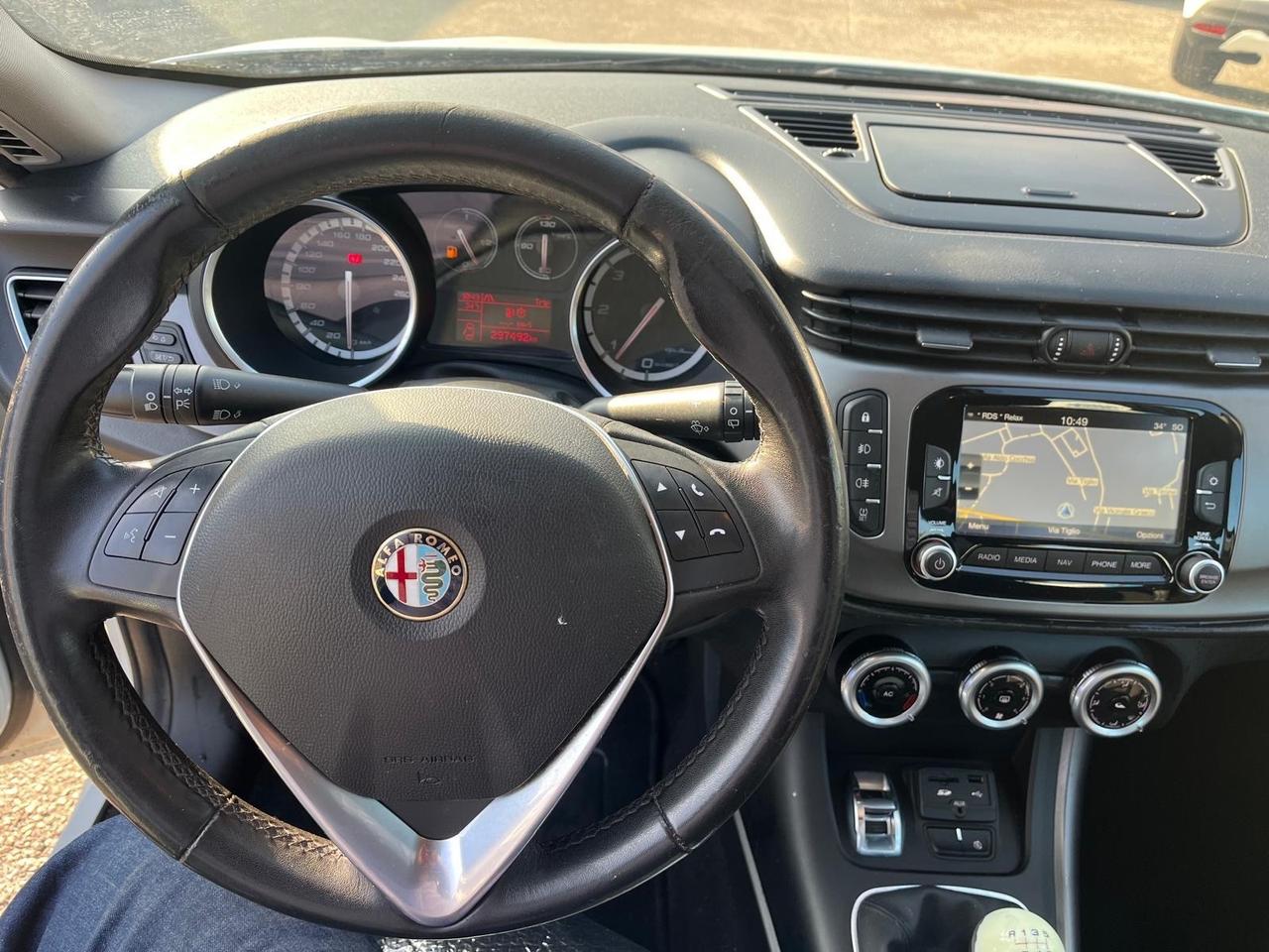 Alfa Romeo giulietta -2.0 mjt-full-12/2015