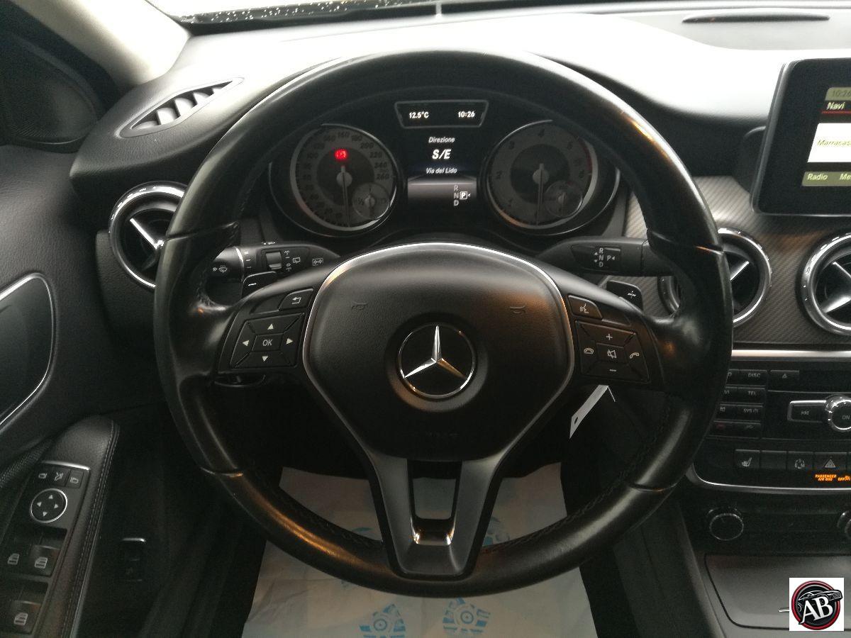 MERCEDES - Classe GLA - 200 CDI Automatic Premium - PERMUTE