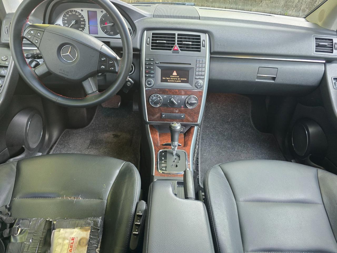 MERCEDES B180 METANO AUTOMATICO