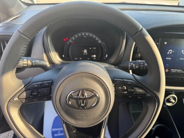 TOYOTA Aygo X 1.0 VVT-i 72 CV 5 porte Active KM.0