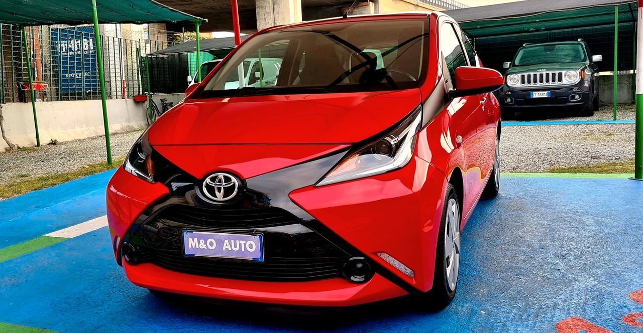 TOYOTA AYGO 1.0 BENZINA KM 76 MILA OK NEOPATENTATI