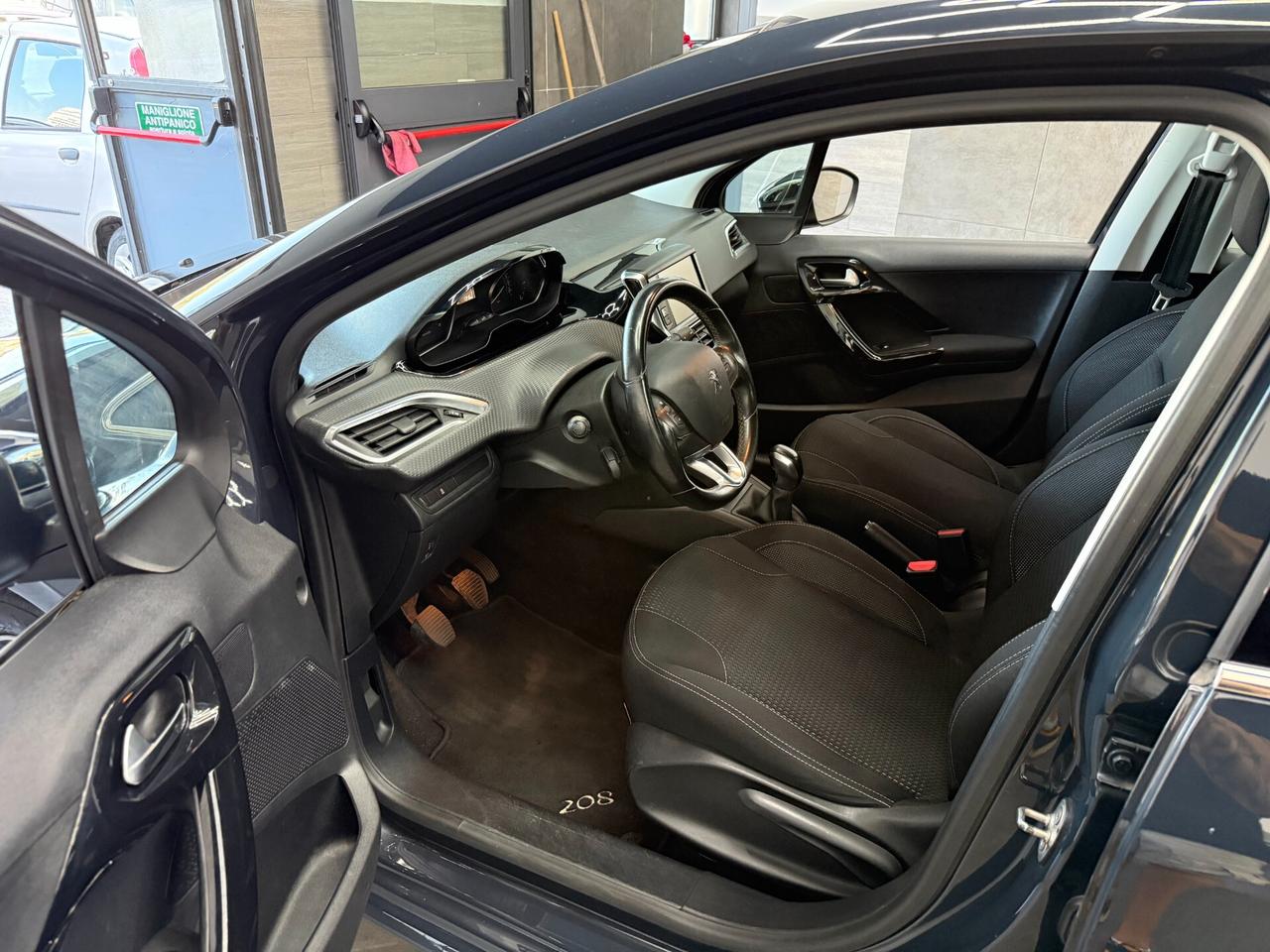 Peugeot 208 BlueHDi 75 5 porte Allure