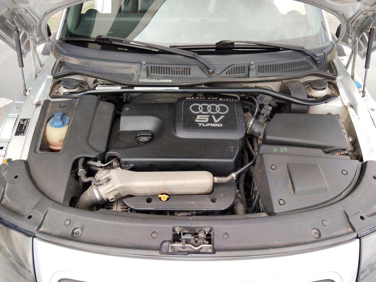 Audi TT Roadster 1.8 T 20V 179 CV cat