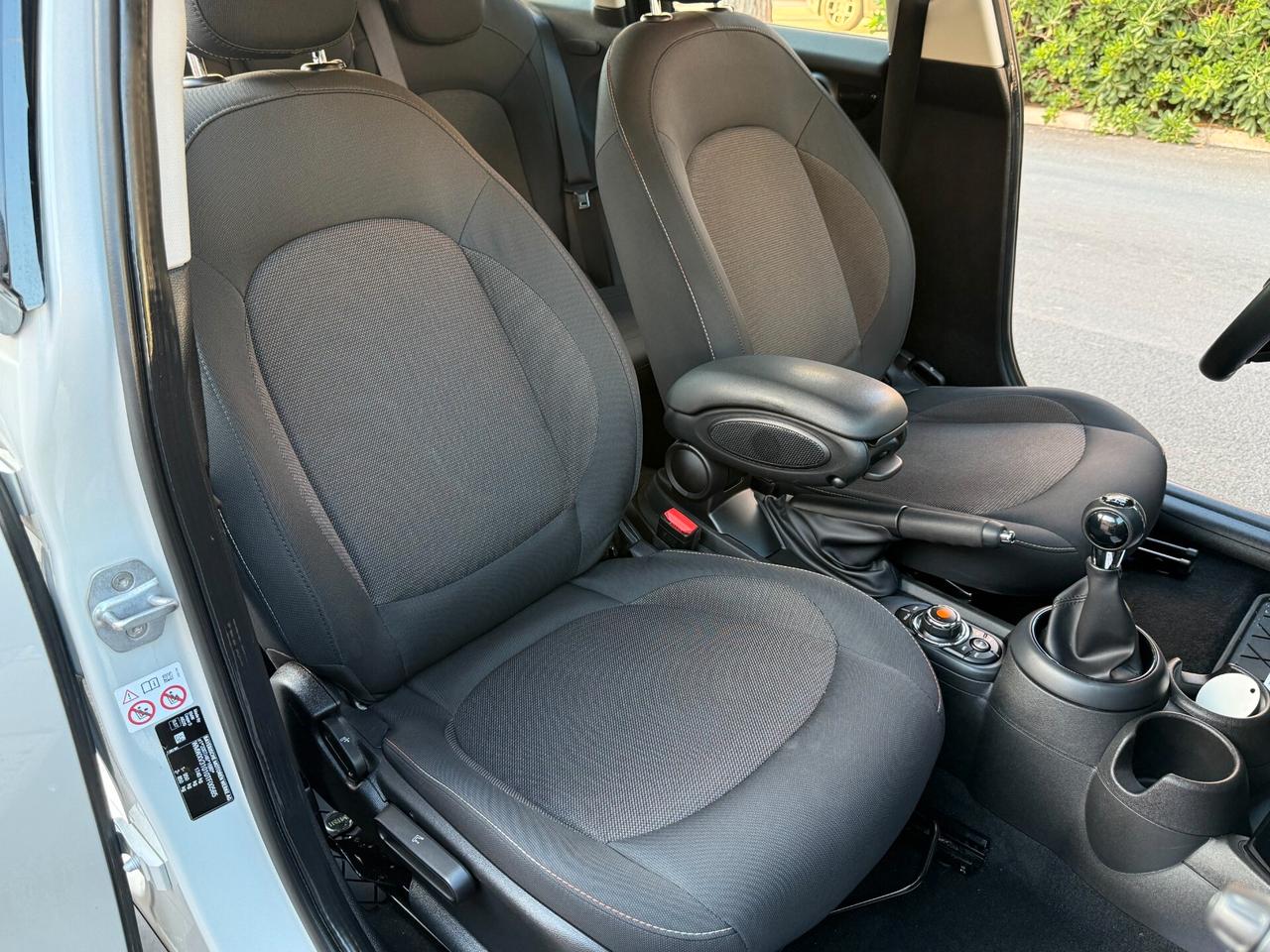 Mini 1.5 Cooper D 5porte B.Street NAVI LED - 2019