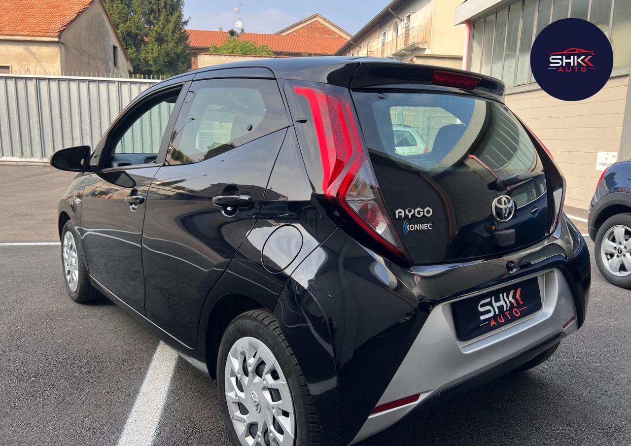 Toyota Aygo Connect 1.0 VVT-i 72 CV 5 porte x-clusiv MMT