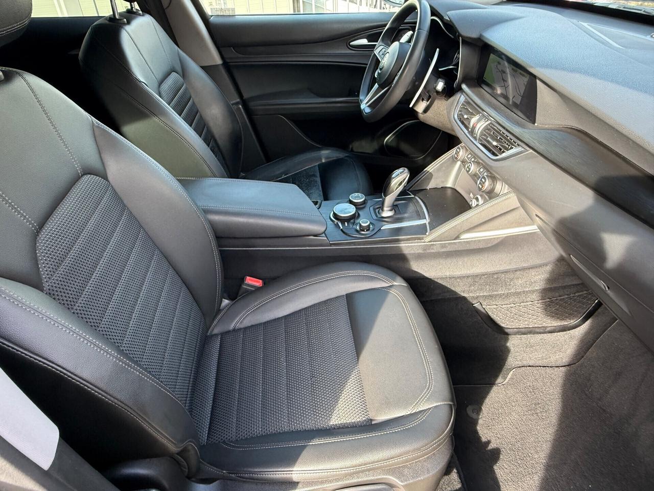 Alfa Romeo Stelvio 2.2 Turbodiesel 210 CV AT8 Q4 Executive