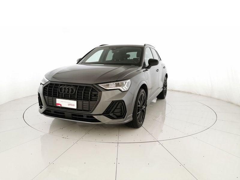 Audi Q3 45 1.4 tfsi e Identity Black s-tronic