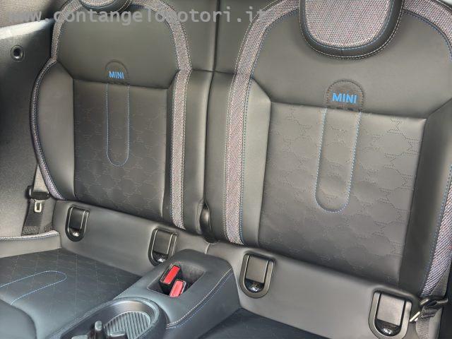 MINI Cooper C Cabrio Cooper C Favoured Cabrio