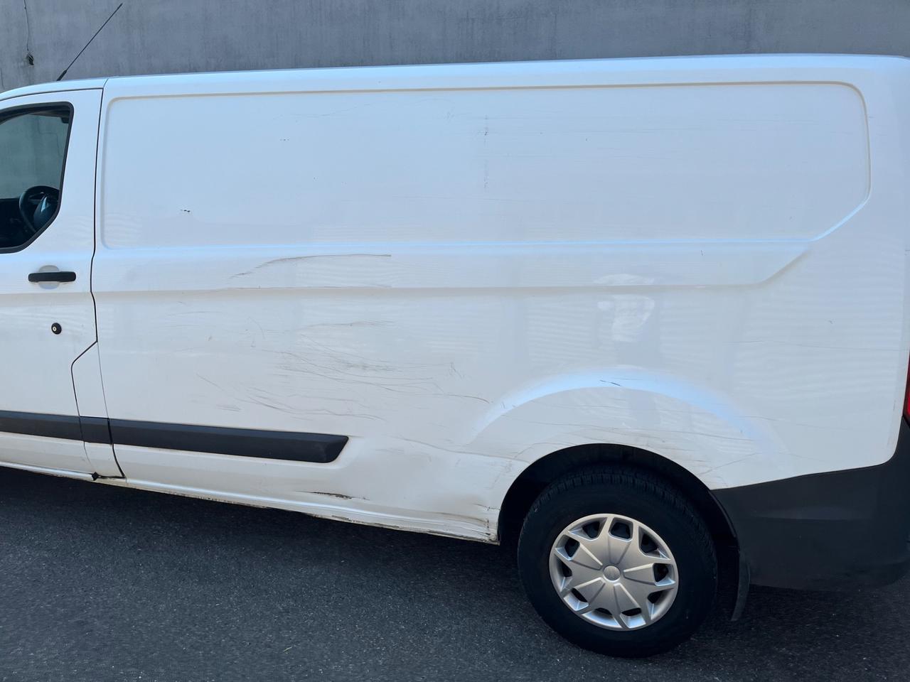Ford Tourneo Custom Tourneo Custom 320 2.0 TDCi 130CV PC Trend
