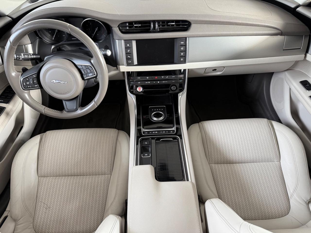 Jaguar XF 2.0 D 180 CV Portfolio KM CERTIFICATI JAGUAR