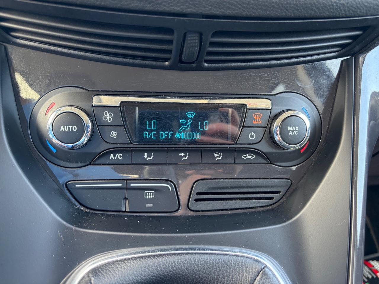 Ford Kuga 2.0 TDCI 115 CV 2WD Titanium