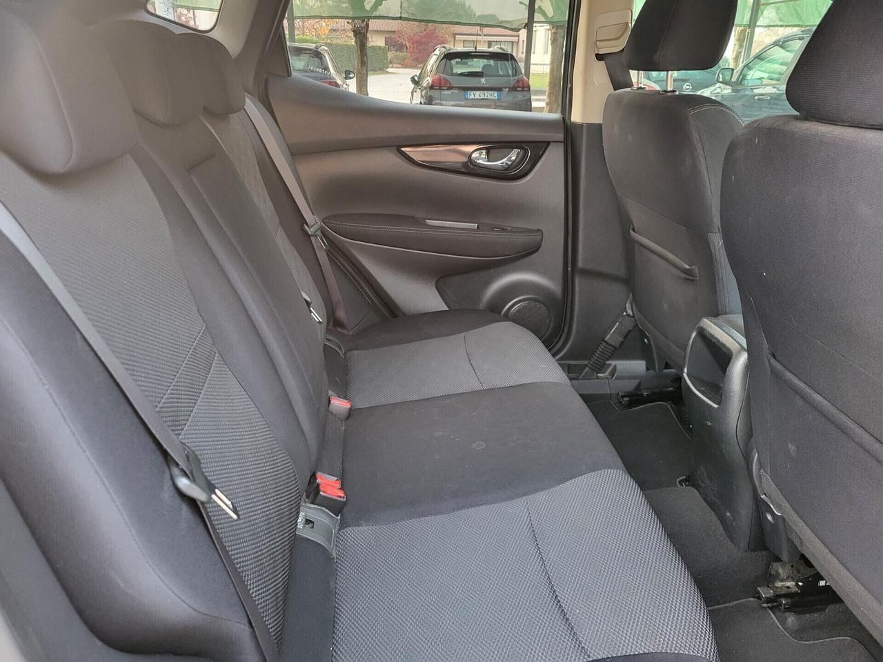 Nissan Qashqai 1.5 dCi N-Vision