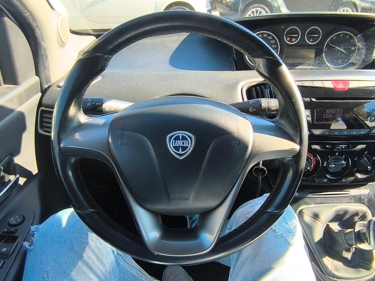 Lancia Ypsilon 1.2 69 CV 5 porte S&S Platinum