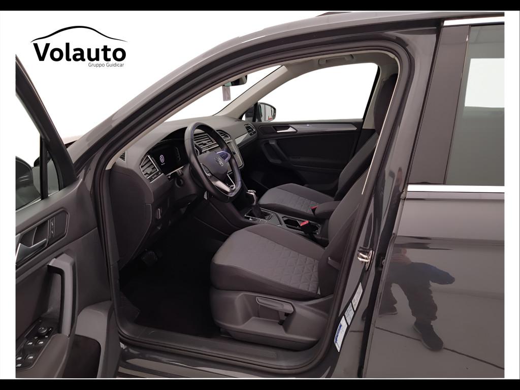 VOLKSWAGEN Tiguan II 2021 - Tiguan 1.5 tsi Life 150cv dsg